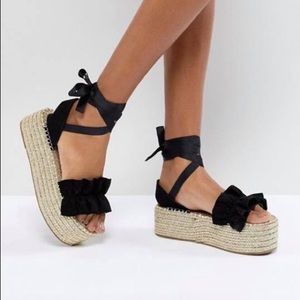 Flat form laceup sandals